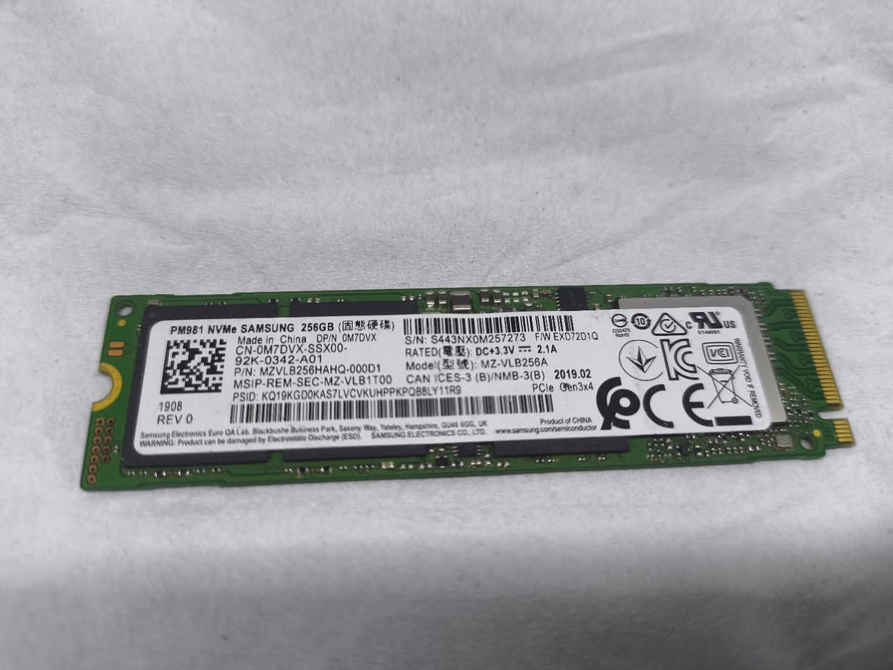 🚀 متوفر جميع أنواع رامات وهاردات اللابتوب 🚀
💻 كل اللي تحتاجه لجهازك موجود:
✔️ رامات DDR3 / DDR4 / DDR5
✔️ سعات مختلفة (4GB - 8GB - 16GB - 32GB)
✔️ هاردات SSD و NVMe سرعات عالية
✔️ هاردات HDD للمساحات الكبيرة
⚡ تسريع الجهاز بشكل ملحوظ
💯 قطع أصلية ومجربة
🔧 فحص قبل التسليم


**إذا كنت صاحب هذا الإعلان وتريد حذفه لأي سبب، رجاءا أرسل رسالة إلى الدعم الفني**