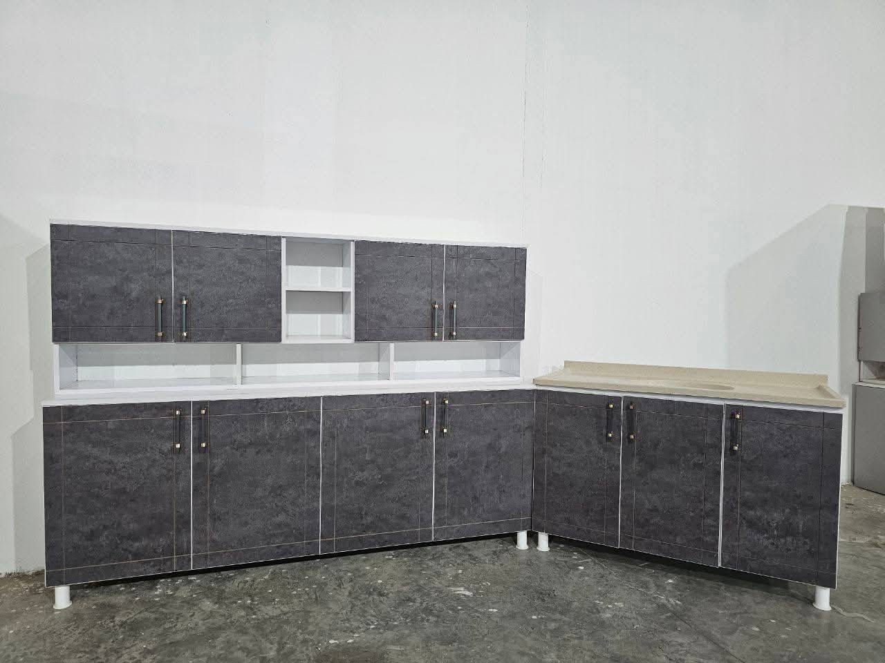 كاونتر مترين مع سنك متر و20 السعر 275 الف🔥.


**إذا كنت صاحب هذا الإعلان وتريد حذفه لأي سبب، رجاءا أرسل رسالة إلى الدعم الفني**