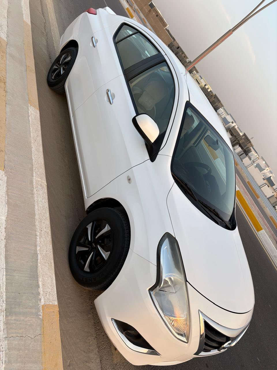 للبيع سني هندي ( بليته زركة )
موديل  2019
كاملة من كلشي .. هزة جديدة 2026
سيارة كلش نضيفة ، صدر جديد ، تختم تاير جديد ، تبريد تدفئة فول ، كير ومحرك مقفولات ، سيارة متصرف عليها ربع .
السعر  110 $  وبيها مجال .

***********
