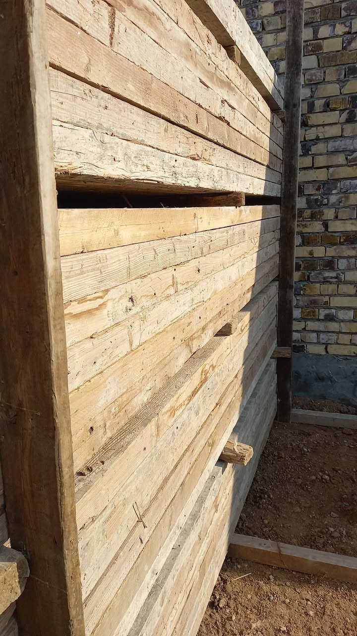 للبيع  سير روسي  طول  3متر 3*3 العنوان بابل الكفل للإستفسار  *********** او ***********
