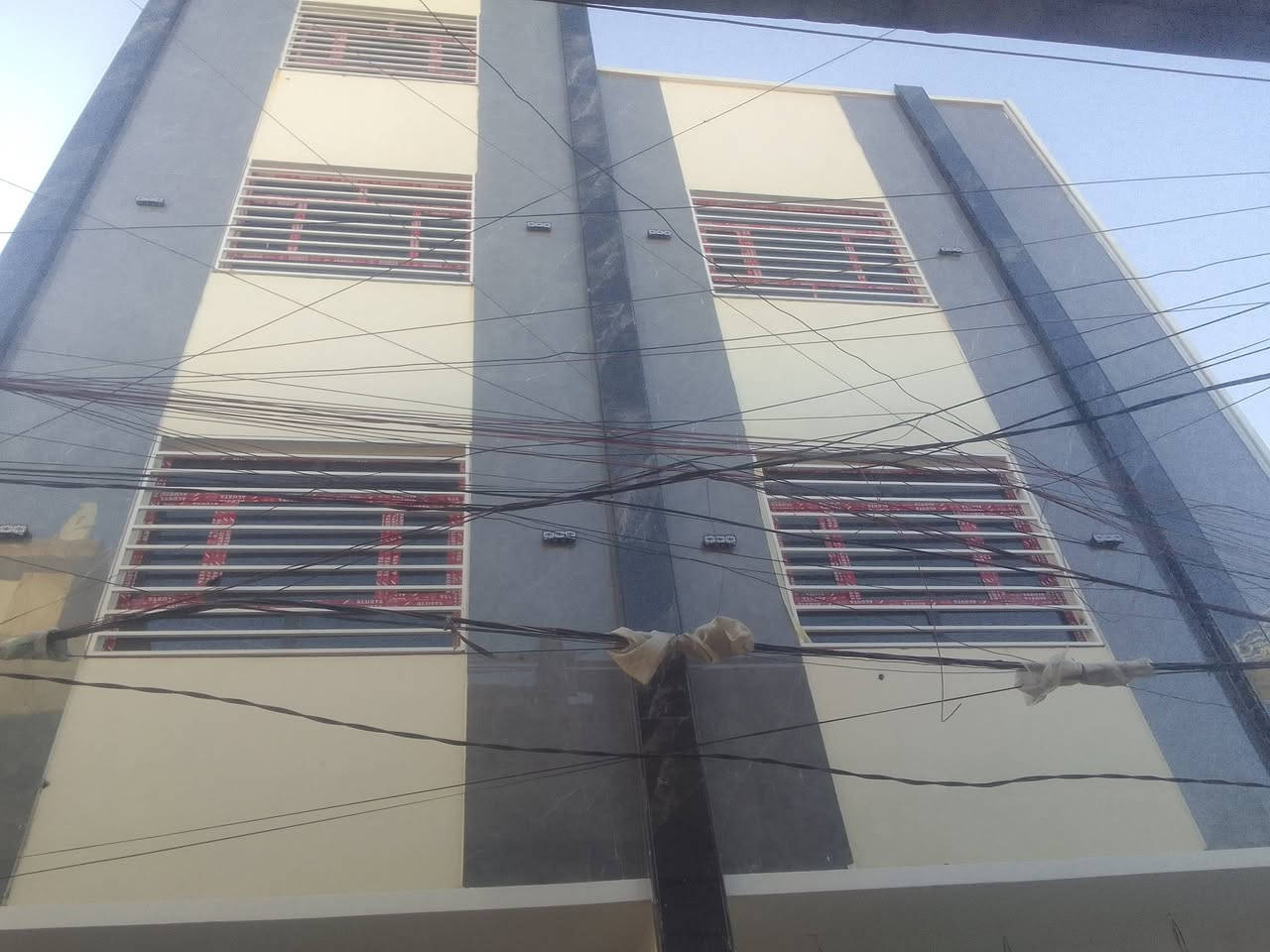 خلفه لبخ صقل ناعم اجراره نتر جص بورك تشميع وجهيات تطعيمات كوبلنات ترميمات متفرغ بالاعظميه حاليا واسعار مناسبه تسليم مهندس ***********
