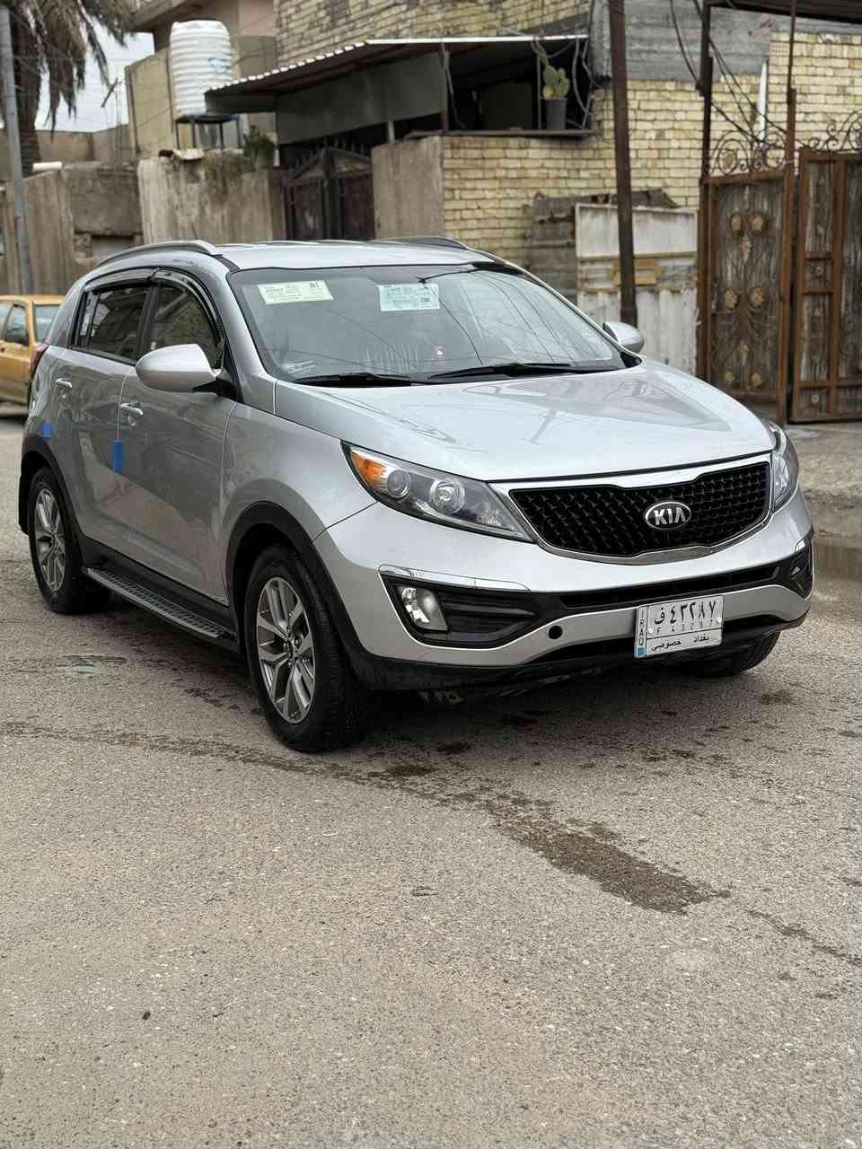 للبيع كيا سبورتج موديل٢٠١٥ حادث منشور بالصور 
مكينه كير خير من الله سياره ماشيه ١١٦ الف حقيقي
استخدام  على أيد وحده سياره جديده ما ناقصها شي سونار موجود سياره جاهزه للأخير تحويل مباشر سياره سعر١١٨ وبيها مجال 
عنوان بغداد البلديات 
هاتف ***********
