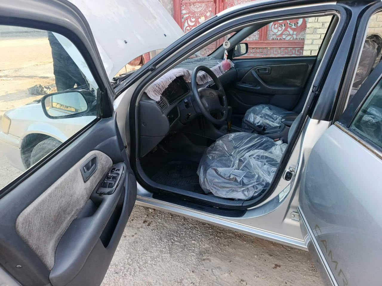 سلام عليكم من رخصه مدير الكروب موديل 2001 سياره كير محرك صدر كله جاهزه من كلشي وهاي السياره بيها سونار مسوي جديد العنوان الفلوجه سعرها 83 بيه مجال بسيط ***********
