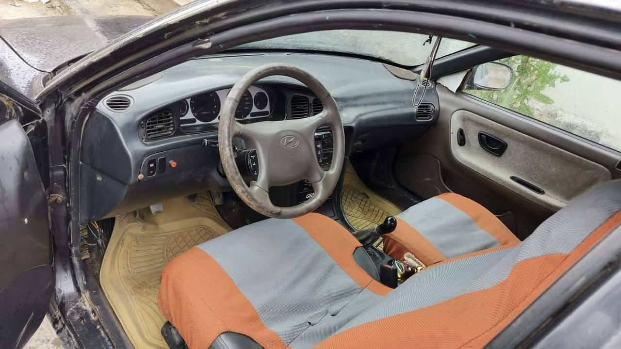 سلام عليكم سوناتا 2 موديل93للبيع كير ومكينه مكفولات كهربائيات شغاله رقم ديالى  مكان السيارة ديالى بعقوبه   السعر 34 وبيها مجال بصيط***********
