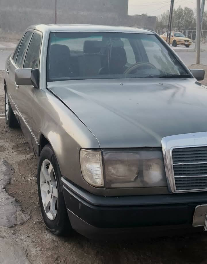 سلام عليكم سياره مارسيدس للبيع رقم السياره ميسان بيها مكينه وكير ٢ ونص سياره حلوه وجاهزه عارضها ب ٣٠ وبيها مجال (***********)
