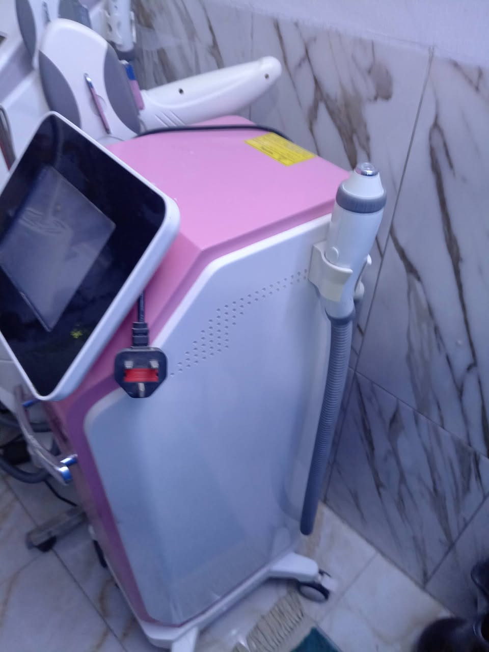 للبيع ٣ هاند شاشه دجتل مستخدم قليل مع كافه ملحقاته مكان المشتل ملون


**إذا كنت صاحب هذا الإعلان وتريد حذفه لأي سبب، رجاءا أرسل رسالة إلى الدعم الفني**