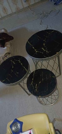 طاولة • نظيف • بدون ضرر