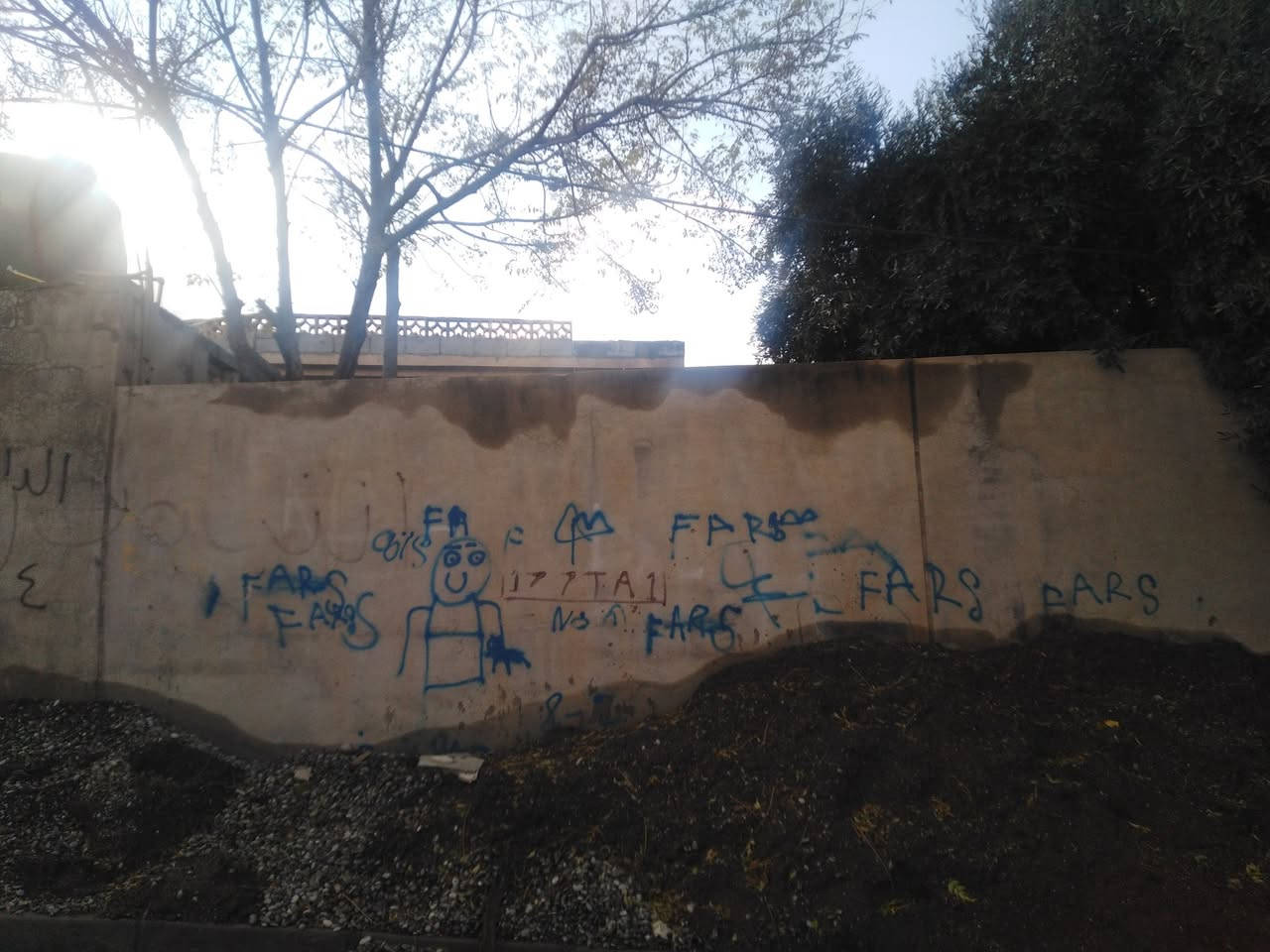 عروض مكتب أبو مهدي لتجارة العقارات دار للبيع ٣٠ تموز مساحه ٣٦٥ متر واجهة ١٤، ٢٠ سعر أرض  طابق واحد للأستفسار الإتصال على رقم مكتب أبو مهدي لتجارة العقارات ***********
