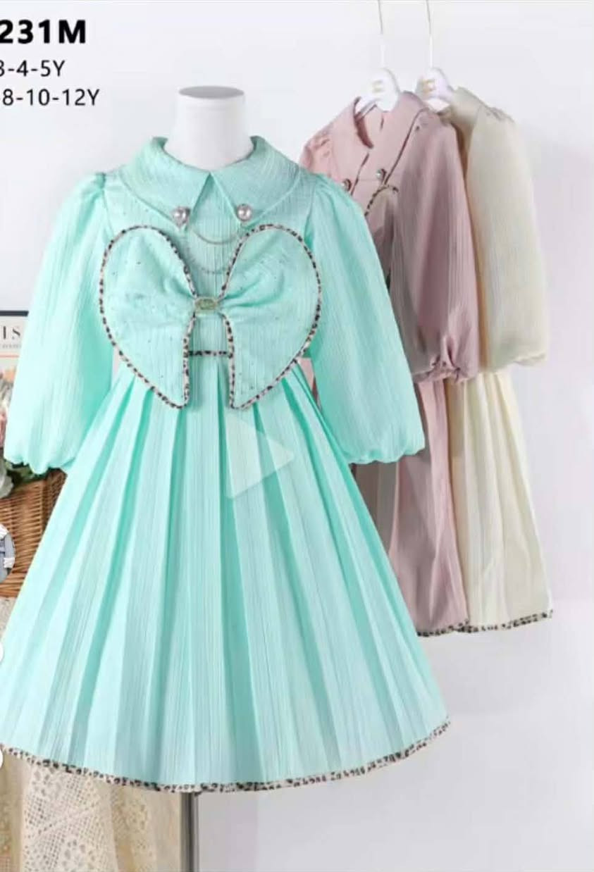 فستان بناتي يلبس
من قياس 6الى12
سعر القطعه 25 الف
توجد خدمة توصيل إلى جميع محافظات العراق


**إذا كنت صاحب هذا الإعلان وتريد حذفه لأي سبب، رجاءا أرسل رسالة إلى الدعم الفني**