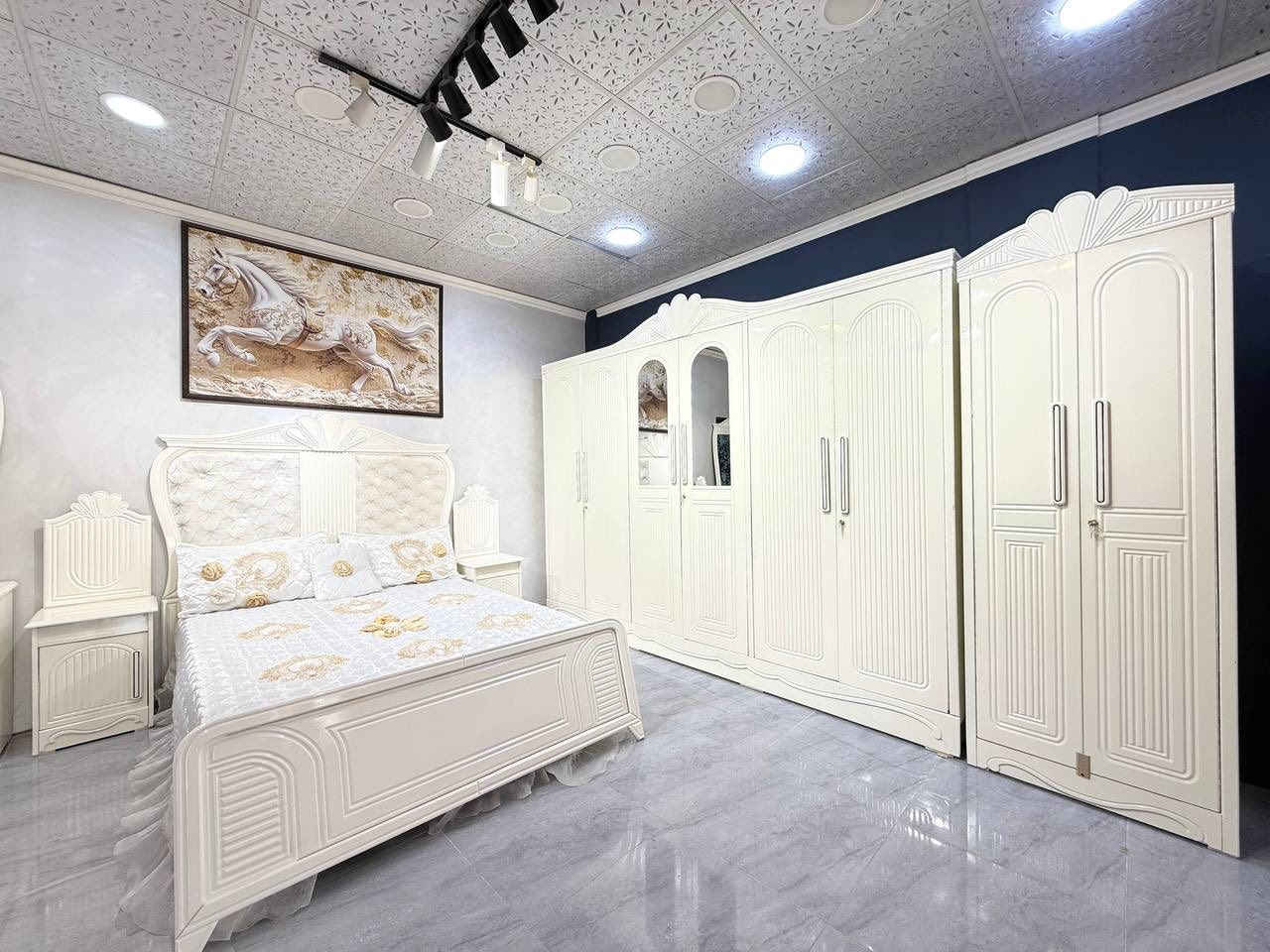 إذا تفكر بغرفة نوم تكون مرتبة، أنيقة، وتعيش سنين؟
الغرف “مرمر”  العراقية الي موجوده عدنه تجمع الذوق والجودة ✨

يوجد توصيل لكل محافظات العراق اختار وانت مطمئن 🚛
للعرسان الجدد أو اللي يريدون يجددون بيتهم…
اختاروا مرمر، لأن الصراحه الراحة تبدي من غرفة نومكم ❤

• السعر 950 الف فقط
• تتكون الغرفة من 7 قطع
• قطعتين اضافيه حسب الاختيار
 شازلون وطابوريه بسعر 50 الف فقط

اختار الموديل الي يعجبك ونرسلك مقطع للغرفة بي كل التفاصيل والقياسات 
للحجز مراسله خاص او واتساب راح نكون بأنتضاركم 💗


**إذا كنت صاحب هذا الإعلان وتريد حذفه لأي سبب، رجاءا أرسل رسالة إلى الدعم الفني**