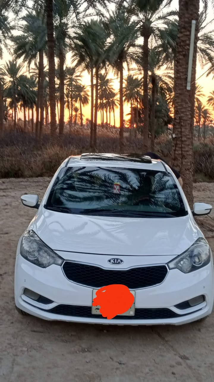 سلام عليكم     ..كيا سيراتو للبيع موديل 14 كفاله عامه ماعده البصمه   محرك مفتوح سعر 120وبيه مجال حك جيه  
لاستفار رقم الهاتف***********
