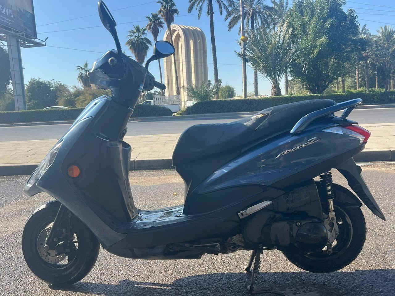 Suzuki Swish 125 دراجه مكفوله كفاله عامه ومامفتوحه وسعرها 900 وبيها مجال مكاني بغداد ***********
