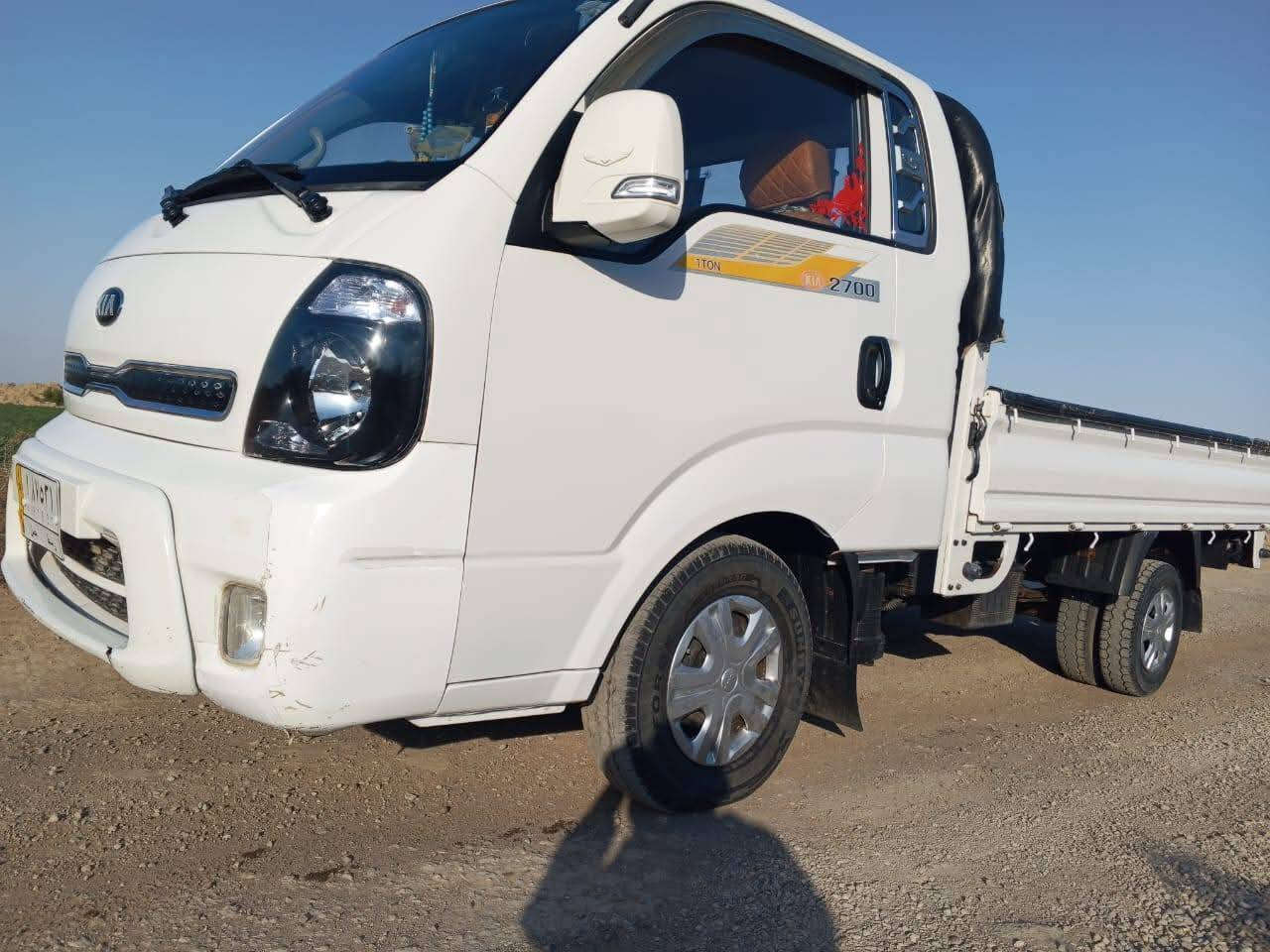 سلام عليكم كيه موديل  ٢٠١٨ سياره جديده مكفوله كفاله عامه من كلشي ***********رقم واسط مشروع وطني تحويل مباشر سياره مامفتوح برقي علوظع شركة سياره بس ليدور نظيف
