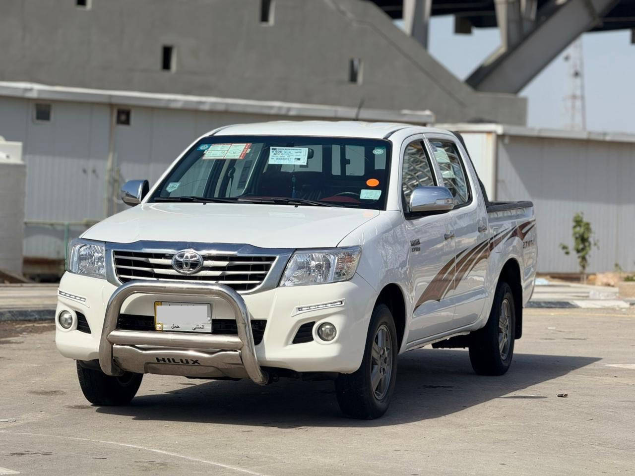 السلام عليكم 
رمضان كريم🌙
تويوتا هايلوكس  الساير كويتي شاصي19 اوتماتيك السياره جاهزه من كلشي بالكارتون سياره مامتعوبه ع ايدي رقم باسمي محرك كير مكفولات السياره جاهزه ع اخر حبايه مابيه اي نقص بيه صبغ ربع الباب الامامي لتواصل *********** سعر 213
