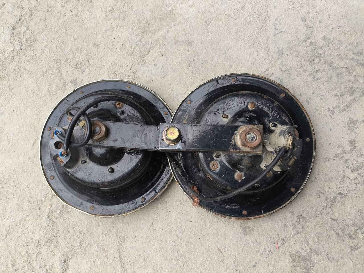 سلام عليكم هورنات بوش أيراني للبيع 175 أتصال ***********
