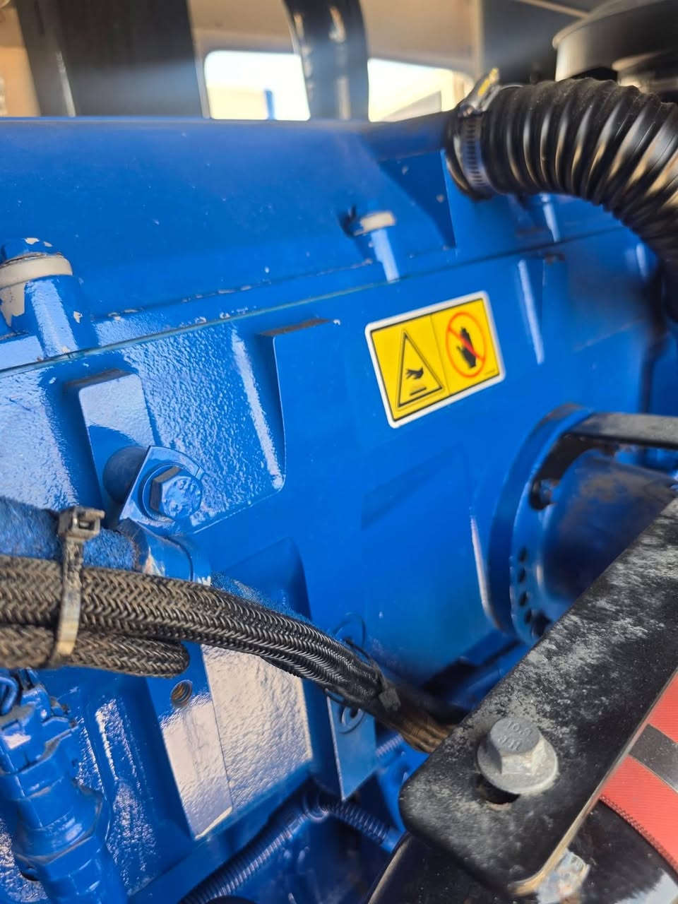 بيركنزحجم 2500 FG
550kv 
وارد بيرطاني
ساعات العمل 
1- 46 ساعة 
2 - 112 ساعة 
المولدات شرط الفحص والحمل 
يوجد كافة انواع واحجام المولدات 
يوجد توصيل كافة المحافظات 
العنوان اربيل 
للستفسار 
***********
***********

