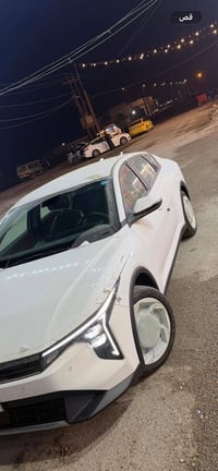 K4 خليجي موديل 2025 محرك 1600 دوش ماشية الفين رقم بغداد مثبت لوحات وسن...