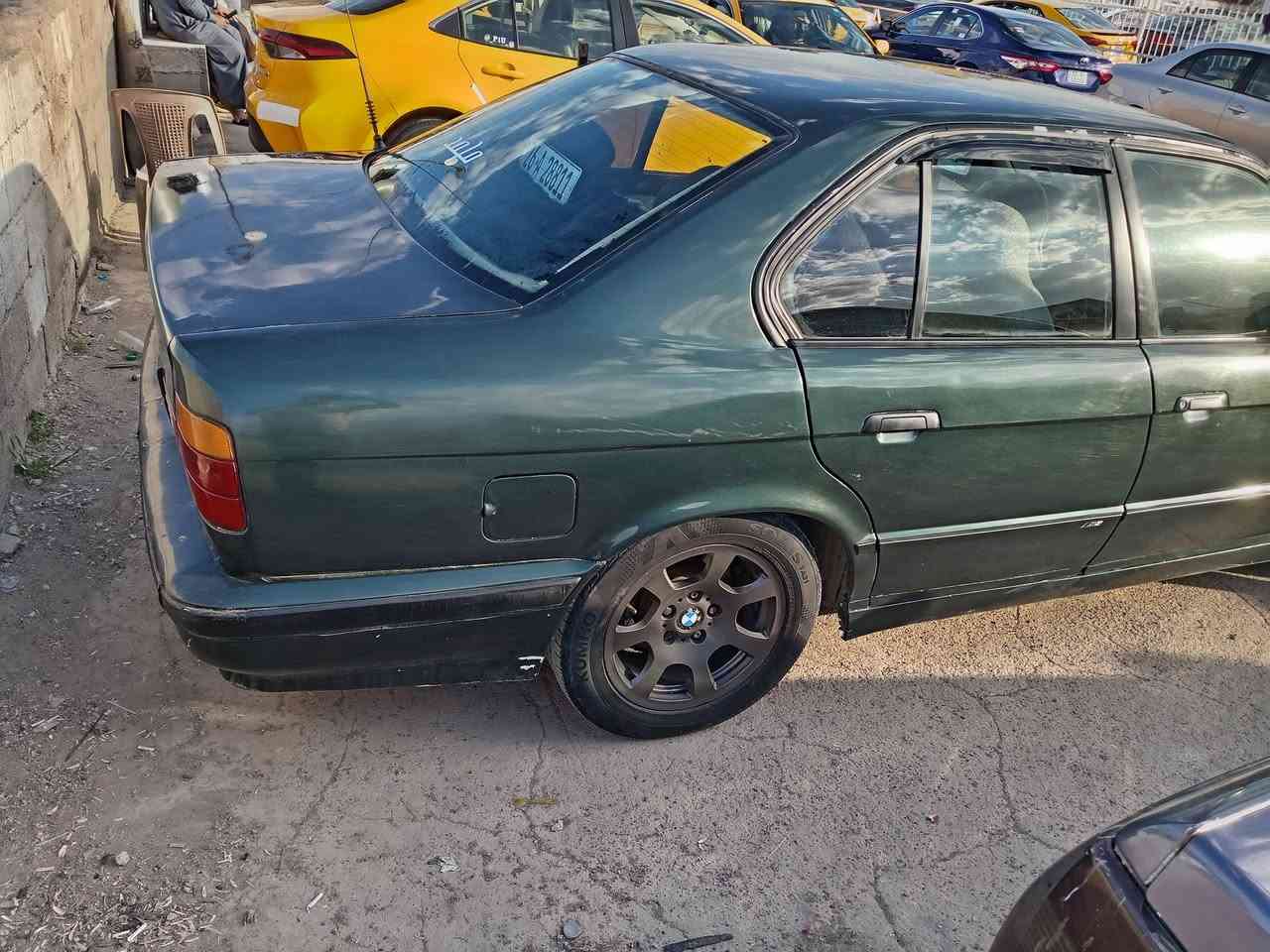 السلام عليكم 
لبيع 
Bmw525i
السياره فول
فتحه سقف 
محدثه كت ام 
رقم صلاح الدين
سنويه ال2031تنتهي 
السعر 40$وبي مجال قليل 
التصال ***********
