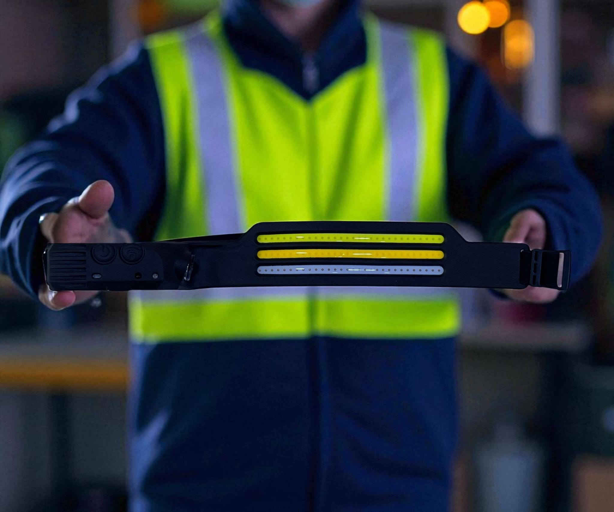 عرض قطعتين [16]الف والتوصيل مجاني لباب بيتك 
🔦✨ كشاف الرأس الذكي W689-3

بلمسة إيدك يشتغل بضوء قوي يخلّي الليل نهار! 🌌

إضاءة أمامية + جانبية، شحن Type-C سريع، وحزام مريح لكل المغامرات 🚴‍♂️🏕️

👉 مثالي للتخييم، الشغل، الرياضة، وحتى لحالات الطوارئ.


**إذا كنت صاحب هذا الإعلان وتريد حذفه لأي سبب، رجاءا أرسل رسالة إلى الدعم الفني**