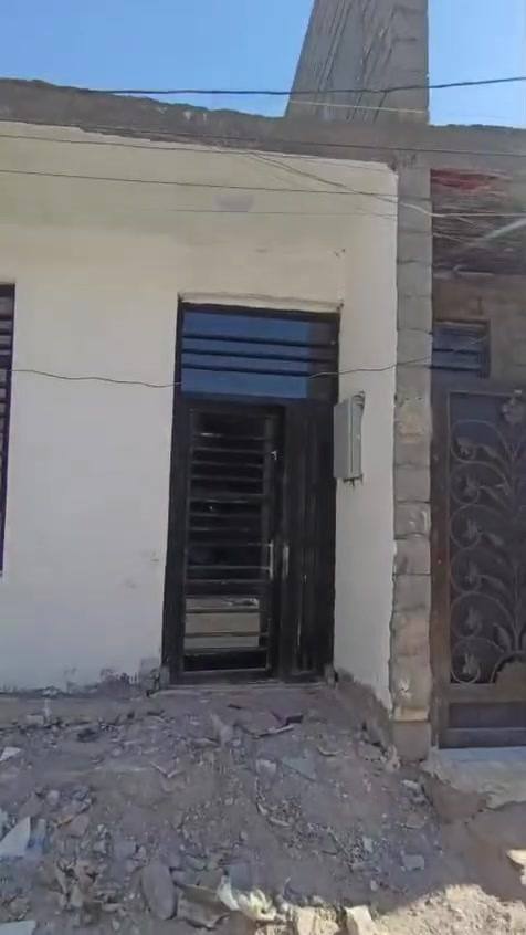 بيت // طابو زراعي سند 25  مال عائلة صغيرة  يتكون من صالة مطبخ خدمات منور وحولي تريد بي غرف نوم فوك سعر يختلف جاهز للسكن
السعر 30 مليون 💸💸 وبي مجال قليل 
العنوان بغداد منطقة الدوانم مجاور مقاطعة ١٠/٣ 
للأستفسار واتساب فديو للبيت موجود  /*********** رمضان للوساطة العقاريه 
بيت // طابو زراعي سند 25  مال عائلة صغيرة  يتكون من صالة مطبخ خدمات منور وحولي تريد بي غرف نوم فوك سعر يختلف جاهز للسكن
