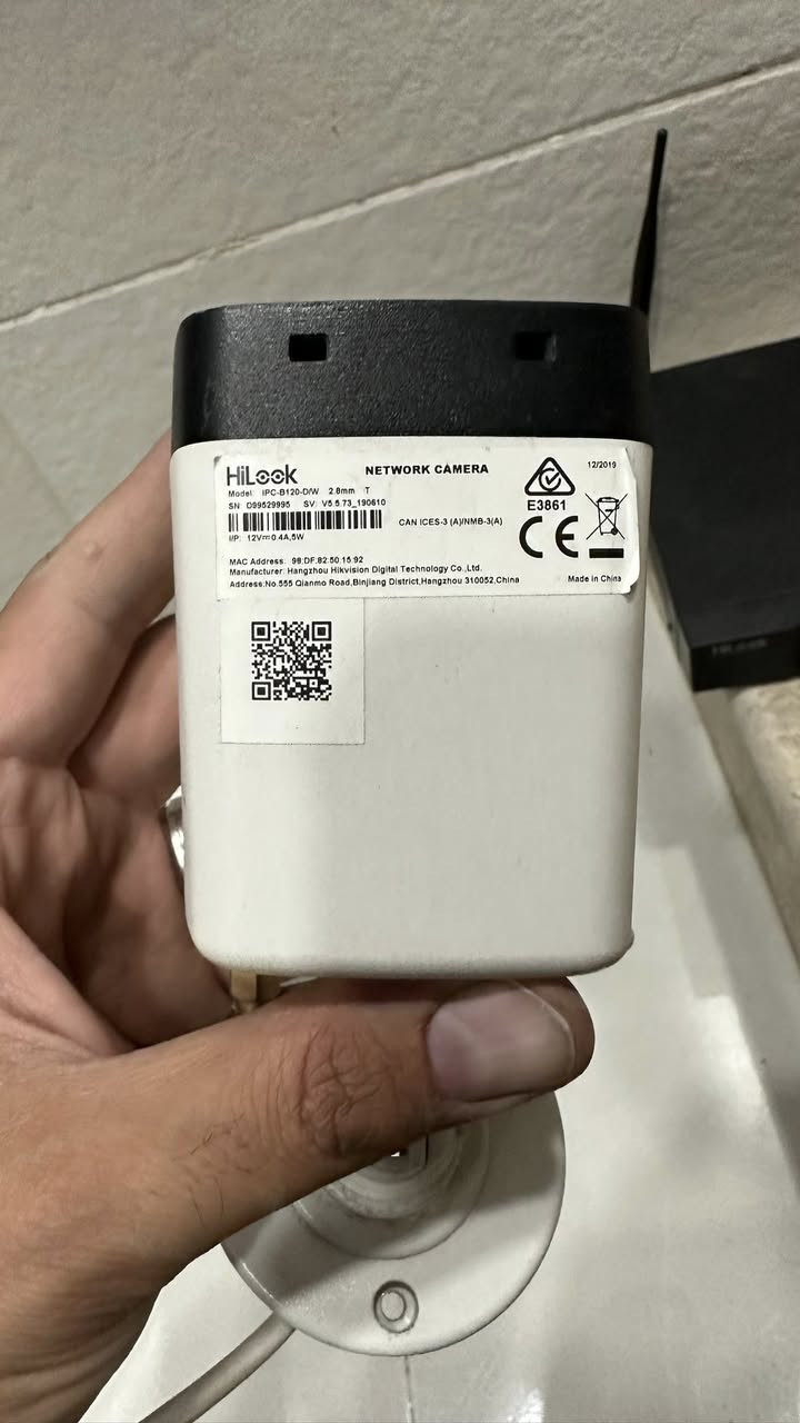 للبيع كامرات اي بي وايرلس هايلوك اصلي ٢ ميكابكسل 
تكدر تربطهن وايرلس وتكدر تربطلهن poeswitch وتشتغل اي بي عادي 
مشتغلات قليل كلش 
السعر ١٥٠ الف 
وشاشة ٣٢ نظيفه سعر الشاشه ٧٥ الف 
يوجد توصيل 
ومكاني بغداد الدورة تريد تجي تشوفهن وتفحصهن قبل لاتاخذهن


**إذا كنت صاحب هذا الإعلان وتريد حذفه لأي سبب، رجاءا أرسل رسالة إلى الدعم الفني**