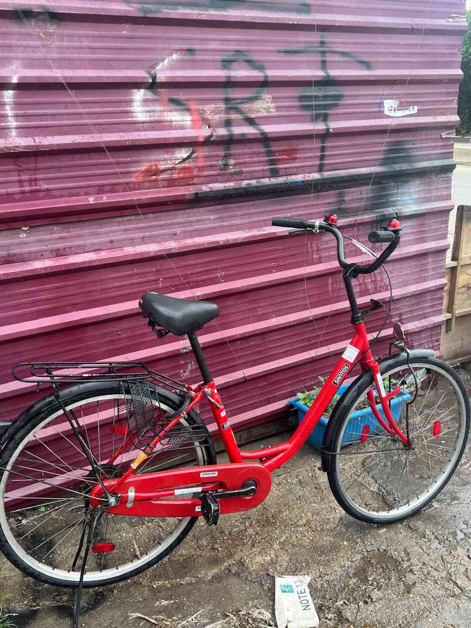 السلام عليكم بايسكل للبيع البايسكل كامل كلشي مناقصه سرج قلاب بريك شغال تايرات جدد وجوابه البايسكل اي صوت مابي المكان الدوانم واتواجد بحي العامل السعر 95 الشراي يتصل أو واتساب.***********
