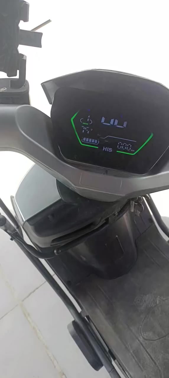 دراجه للبيع شرط نظيفه ضد الكسر  مال شراء يراسلني على الرقم ***********  ***********
