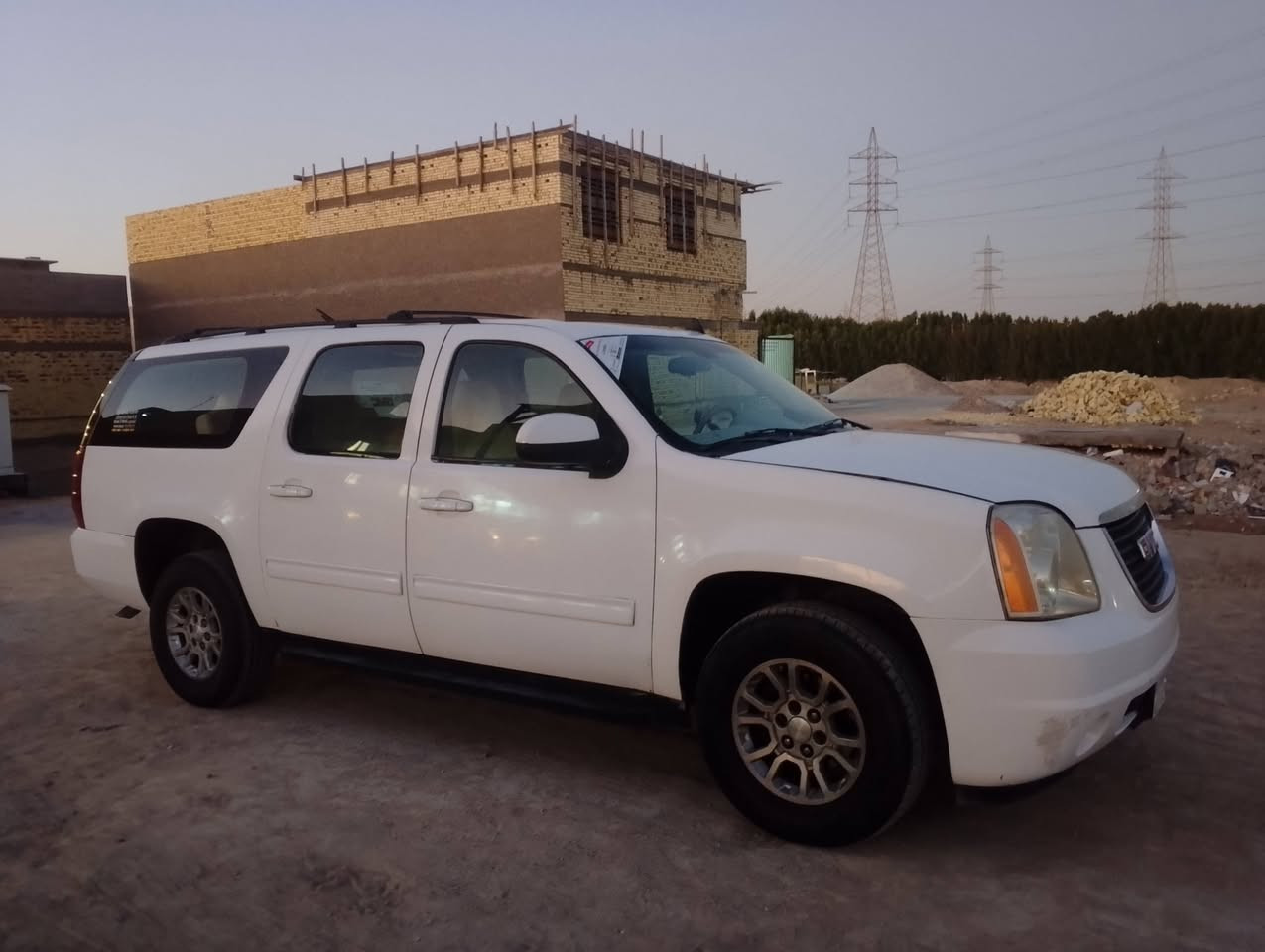 السلام عليكم
يوگن مستعجل على بيعتها
رقم بغداد سنوية 2027 مصفره 
مكان السيارة بصرة
مكينه و كير  خير من الله
حادث مدكر وبنيد للاستفسار الاتصال 
***********
السعر 105 بيه مجال بسيط للشراي
