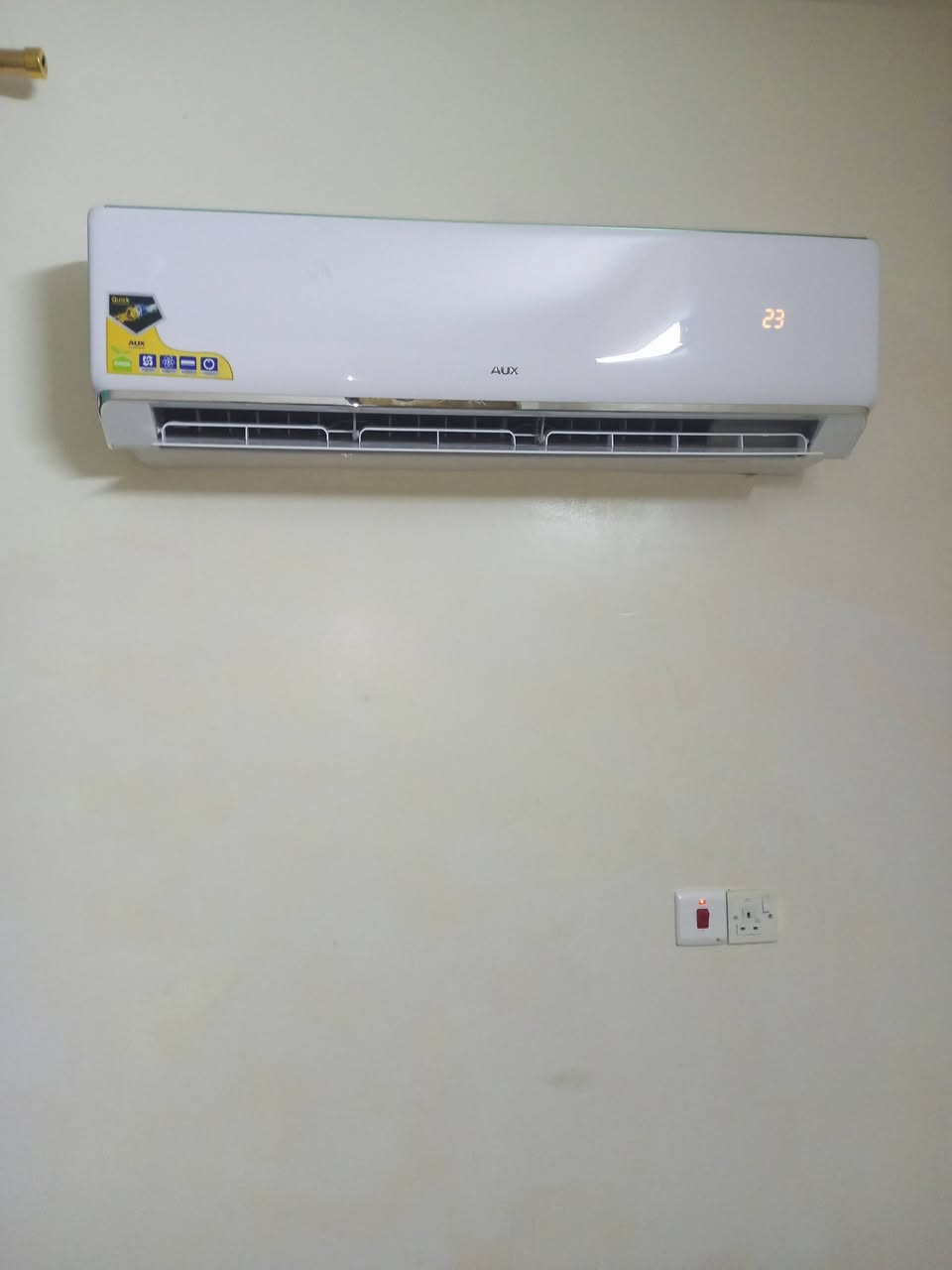 #تم ولله الحمد صيانه عددمن السبالت معه الغسل في منطقة الدوره حي الصحه الورشه الهندسيه باداره مهندس علي صيانه موقعيه وتصحيح كود الخطأ وشحن غاز 
***********
***********
