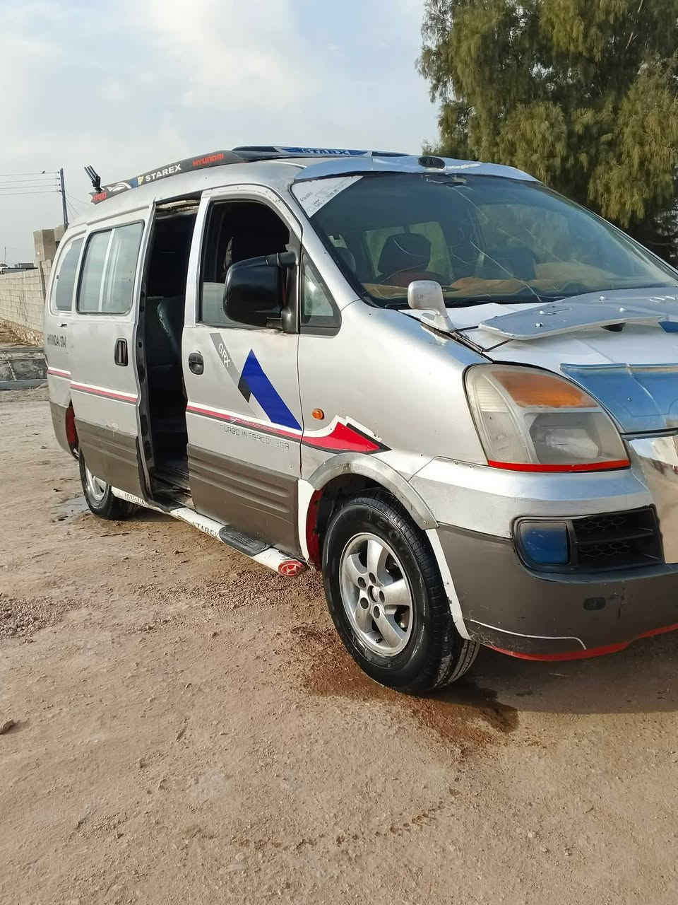 ستارركس 2007 فول مواصفات رقم الماني سنويه لل2027 مصفره من كلشي گشر كفاله من الصبغ والظرب والتبديل العنوان السماوه السعر 60 وبيه مجال الاتصال عرقم ***********
