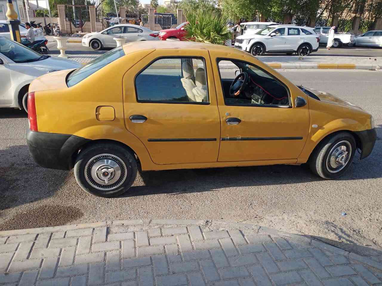 رينو لوكان مديل 9 حداديه توني مسويه تواير جدد باتري جديد محرك بيه بدايت تبخير كير نضيف مصفره هيئه وغرمات خياسات مابيه ابد السعر 29وبيه مجال المكان سماوه ***********
