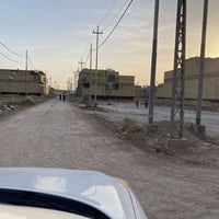 ٣٢٠م • طابو • ركن على شارعين