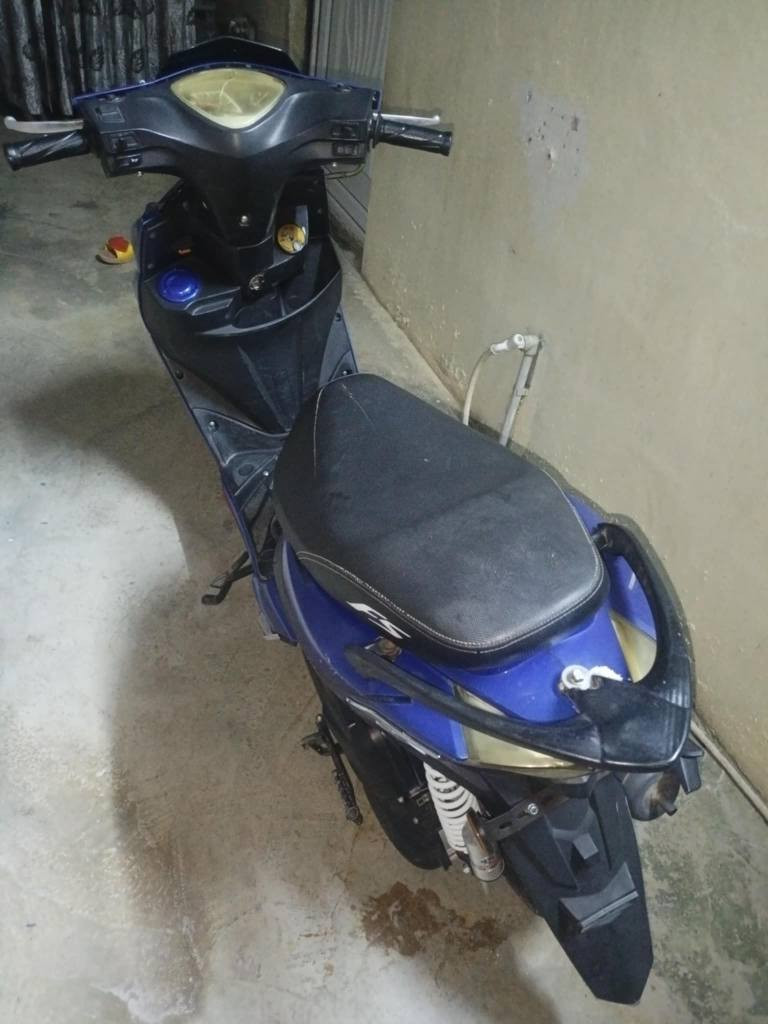 ماكس بومه ياباني 2022 مابي عيب كله شرط سعر 450 ***********
