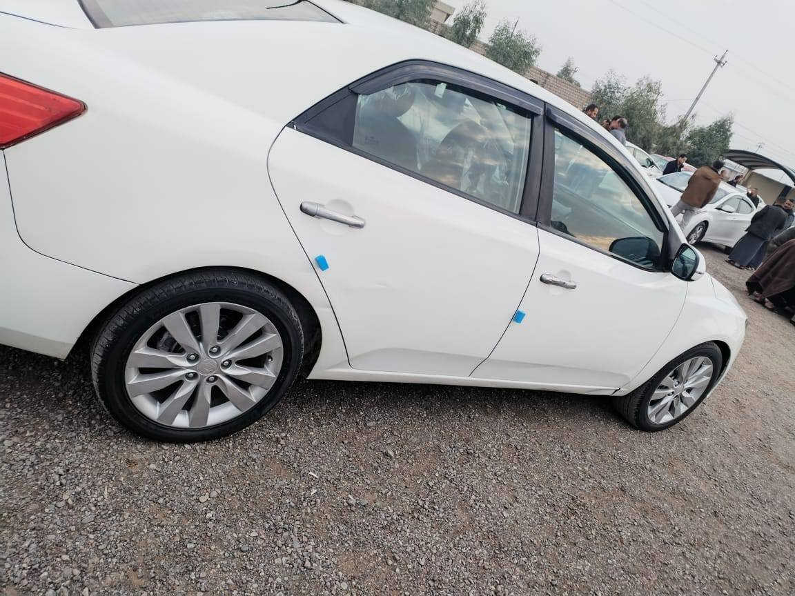 سلام عليكم
سعر105وبيها مجال 
سيراتو2012 كير مكينه شرط 
اوتاماتيك+كير شفتات ستيرن 
تحكمات ستيرن 
تبريد ثلج تدفئه نار 
شاشه تاب 
حساسات اماميه خلفيه 
رقم اربيل تحويل ثاني بوم
صبغ جاملغ خلفي وملاحضات بدون دواخل ومعجون
***********استفسار على هاذا الرقم
