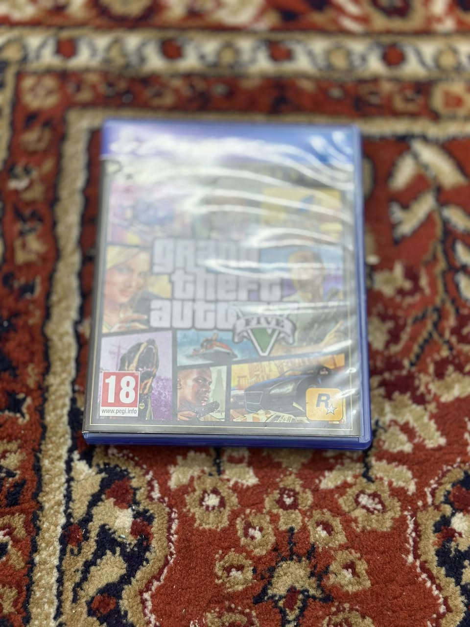 السلام عليكم بلي 4فات مستعمل نصف ترا
ملحقاته: قرصين جي تي اي بيها خريطه وقرص ذا كرو (سيارات حياه واقعيه) مع 3 يدات (جوستك) اصليات ونضيفات عنواني بغداد الامين الثانيه السعر:250 وبي مجال الرقم ***********
