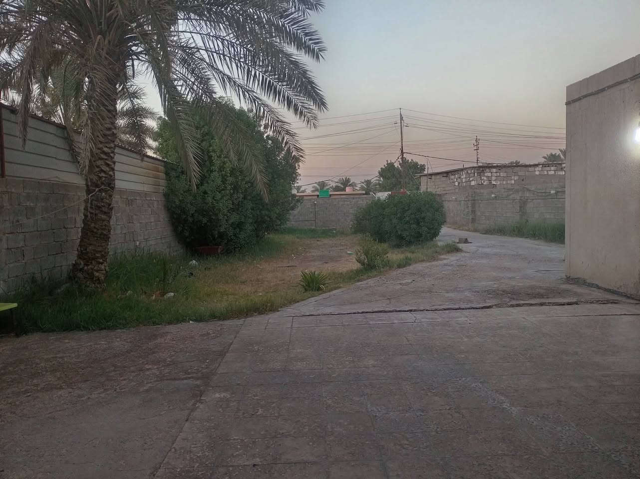 🏡 فرصة استثمارية مميزة في البوعيثة 🌴
للبيع قطعة أرض زراعية بمساحة 1850 م² في منطقة البوعيثة، موقع مميز وهادئ، مناسبة لعدة مشاريع استثمارية، منها:
✅ بناء عمارة سكنية
✅ مجمع شقق سكنية
✅ منتجع أو مزرعة سياحية
✅ استراحة عائلية فاخرة
✅ مشروع استثماري مستقبلي
✨ مساحة كبيرة تمنحك حرية التصميم والتنفيذ حسب مشروعك.
📍 العنوان: الدورة – البوعيثة
📞 للاستفسار:
***********
لا تضيع فرصة الاستثمار اليوم... أرض اليوم هي مشروع الغد. 🌿🏗️
