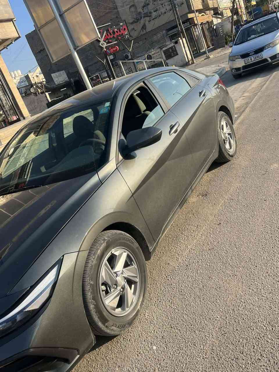 السلام عليكم
النترا موديل 2024 امريكي
زيتوني فاتح
حادثها بنيد ضربتها من فوك بدون دواخل فقط بنيد نفسه مصلح
مواصفات
 رادارات 
موقف ذاتي 
شاشة ديجتال 
مانع انزلاق 
تحديد مسار
سيارة دخول جديد قبل سبوع شديتلهه لوحات 
مكاني بغداد الدورة 
سعر 165 وبيها مجال بسيط
***********
