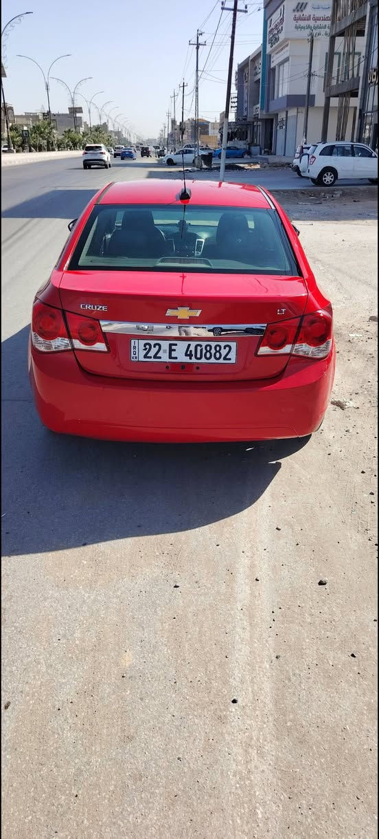 السلام عليكم شوفرليت كروز 2016 محرك 1400 جديد  مكفول كير مكفول تبريد ثلج كهربائيات بلاديه ماملعوب بيها سياره جاهزه حادثها جاملغ وبنيد موجوده صورت الحادث فقط الجاملغ والبنيد صبغ بدون دواخل للبيع او المراوس حسب القناعه تريد تحويل تريد وكاله السعر ٧٨ ورقه مجالها بسيط للاستفسار أكثر ***********
