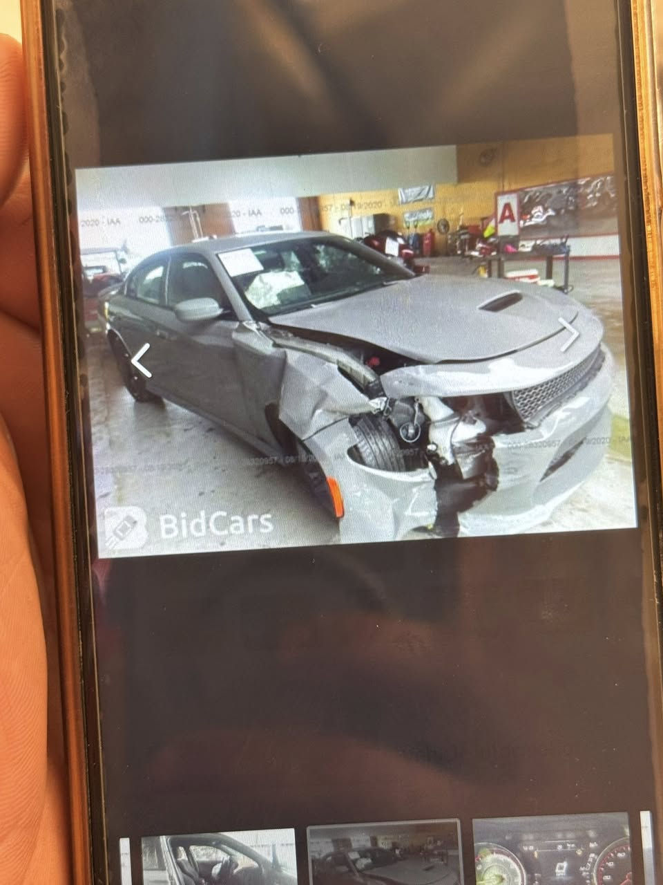 السلام عليكم جارجر جيتي  موديل 2019 رقم بغداد بسمي السياره جديده بيه جاملغ مبدل نفس ألون بدون دواخل
السعر 240
لاستفسار ***********
