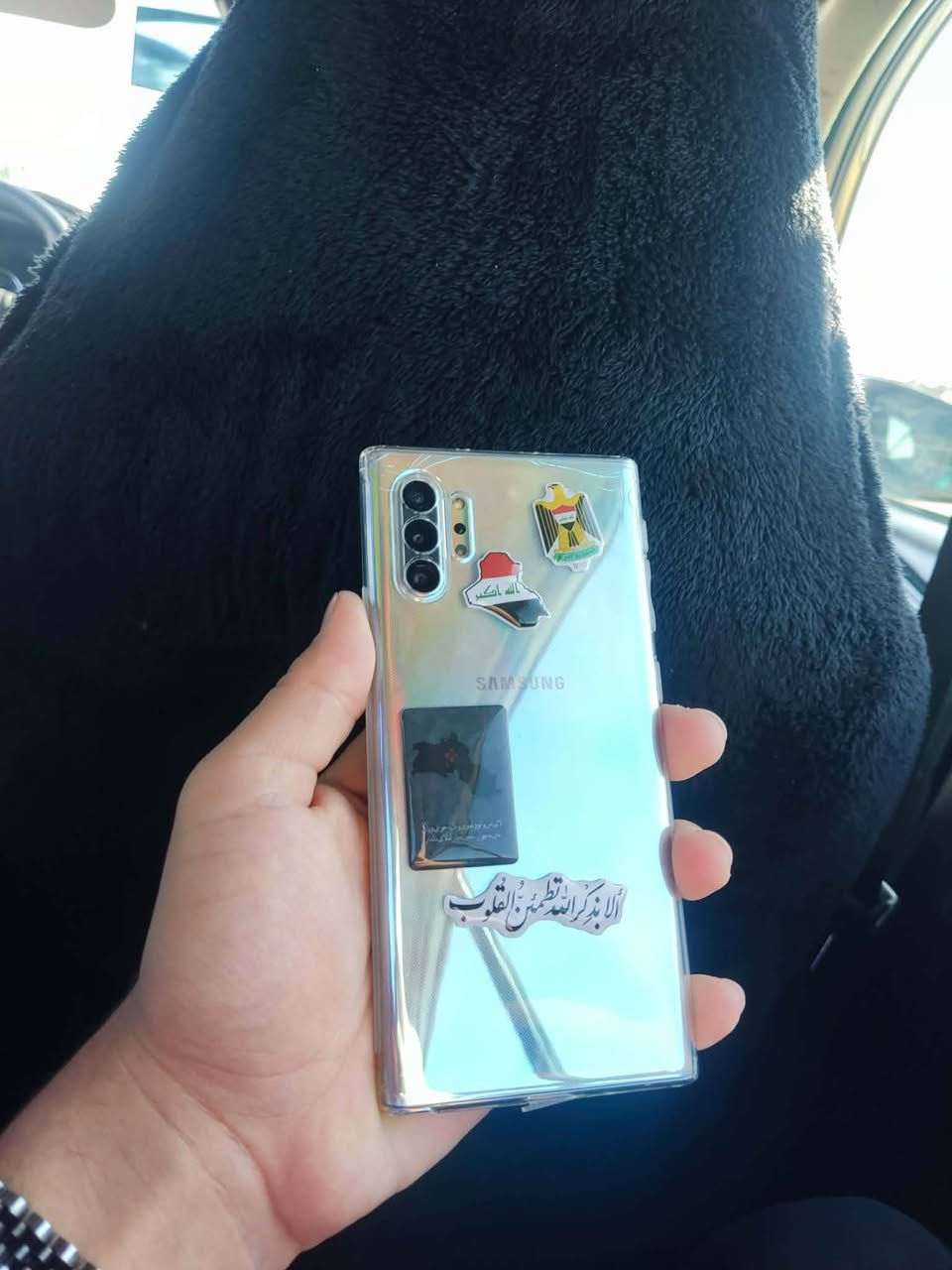 سامسونك نوت 10 بلاس للبيع او مراوس
256 /12 
شرق اوسط 
دبل سيم كارت 
مكفول من الفتح وتصليح
بلادي شرط 
بي فطر بلظهر موضح بلصوره
بدون ملحقات 

السعر 280 الف او مراوس
 مكاني بغداد ***********
