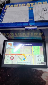 شاشة GPS • توصيل