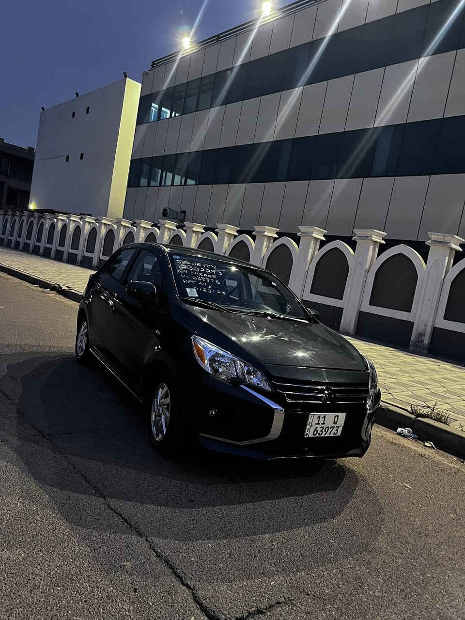 للبيع مسيوبيشي ميراج 2024 رقم بغداد 
ماشيه 3000كيلو زيرو السياره جديده حيل 
موصفات 
شاشه تحكم ستيرن 
كروز سرعه 
تدفئه وتبريد الكشن 
وبيها بعد مواصفات 
حادثه امامي بيه خشم الشاصي فقط سحب مو تعديل صيغ بنيد وجاملغ فقط 
مكاني بغداد اليرموك السعر 90ورقه وماكو هيج سعر بل سوك ***********
