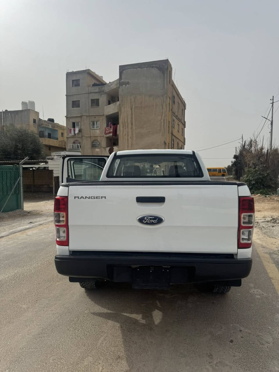 Ford Ranger 2012
ممشى 21،000 اصلي 
فحص كامل 
4*4
قير عادي 6 غيارات
ماتور 3.200 قوي واقتصادي
 
للاستفسار 
0793668060


**إذا كنت صاحب هذا الإعلان وتريد حذفه لأي سبب، رجاءا أرسل رسالة إلى الدعم الفني**