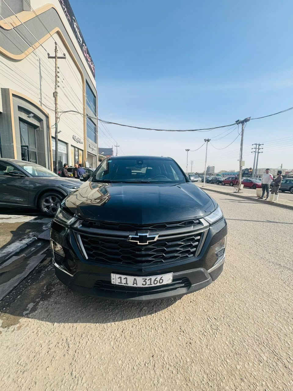 ✅ المواصفات الفنية والمحرك:
• المحرك: V6 بسعة 3.6 لتر.
• ناقل الحركة: أوتوماتيك من 9 سرعات لسلاسة فائقة في القيادة.
المواصفات الخارجية:
• إضاءة أمامية وخلفية LED بالكامل بتصميم انسيابي.
• عجلات (ويلات) ألمنيوم قياس 18 أو 20 إنش.
اللون: اسود
• صندوق خلفي كهربائي (يفتح بحساس القدم في الفئات العليا).
• 3 صفوف من المقاعد: تتسع لـ 7 ركاب براحة تامة.
 تعمل باللمس تدعم Apple CarPlay و Android Auto لاسلكياً.
• نظام تكييف: مركزي ثلاثي المناطق لضمان راحة جميع الركاب.
• مساحة تخزين خلفية هي الأكبر في فئتها.
• نظام الكبح التلقائي في حالات الطوارئ.
• مساعد البقاء في المسار مع التنبيه عند المغادرة.
• كاميرا رؤية خلفية (أو كاميرات 360 درجة حسب الفئة).
• حساسات خلفية وأمامية للمساعدة في الركن.
حالة السيارة: (ماشية 30 الف ميل حادث جاملغ وبنيد كما موضح في الصور).
٠ رقمها بغداد مميز
السعر: (220).
📞 للتواصل والاستفسار: (*********** ) 
العنوان: بابل
