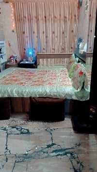 بيت تجاوز للبيع مساحة 100متر بي غرفتين وصالة ومطبخ وحمام وتواليت وترك ...