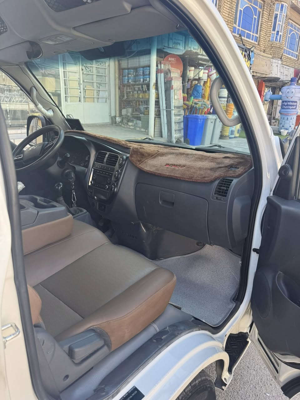 سلام عليكم كيا 2700نضيفه حيل مكفوله عده كارت بصيط ماشه 110 رقم بغداد السياره بدون محجر المكان بعدادحي الجهاد ***********السعر133وبيه مجال
