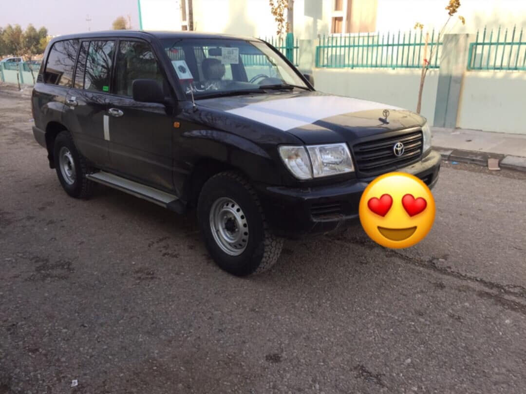 ***********
***********
مۆنیکا٢٠٠٥ تحویل ئەسل رەقم سلێمانی سەنەوی سەیارەکە تازەیە٢٠٢٩بەشەرت تحویل غرامە کامل بۆیاخە پیشتر سپی بوە ئێستا لە سەنەویش رەشە گێرومەکینە دەبل ئاکسل شانسی چوار تایە تازەیە لەژێرە
بەشەرت ئەوەی وەرگەراو نیە شانی و سەقفی بەشەرت
نرخ  ١٤٤وەرەقە
ناونیشان چەمچەمال
