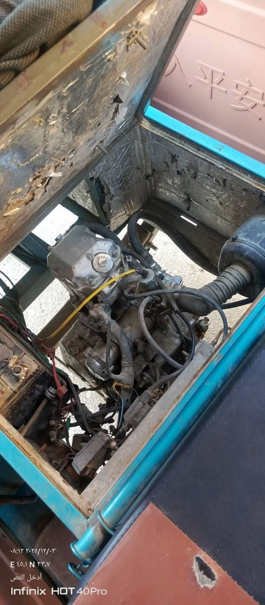 سلام عليكم تكتك للبيع موديل 19 اوراق  كامله كفاله عامه تكتك حلوه وكعده السعر 2250 مكان ديالى بلدوزر هاذه رقمي ***********
