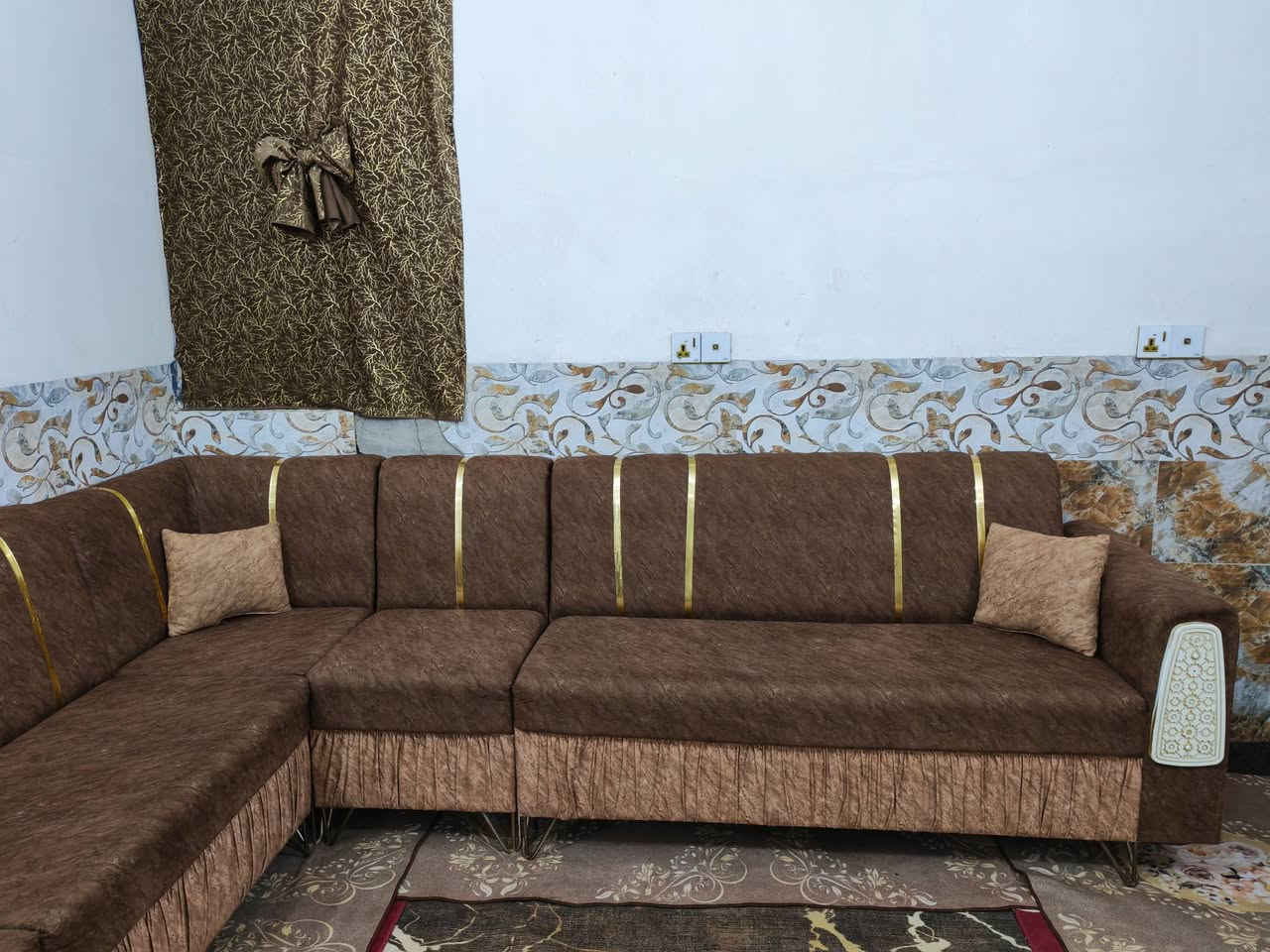 ديوان 10 مقاعد تسكام عراقي اخو الجديد سفنج ضغط عالي حيل نضيف مابي اي ضرر السعر 235 العنوان كربلاء بدايه الأمن الداخلي *********** يوجد توصيل داخل كربلاء
