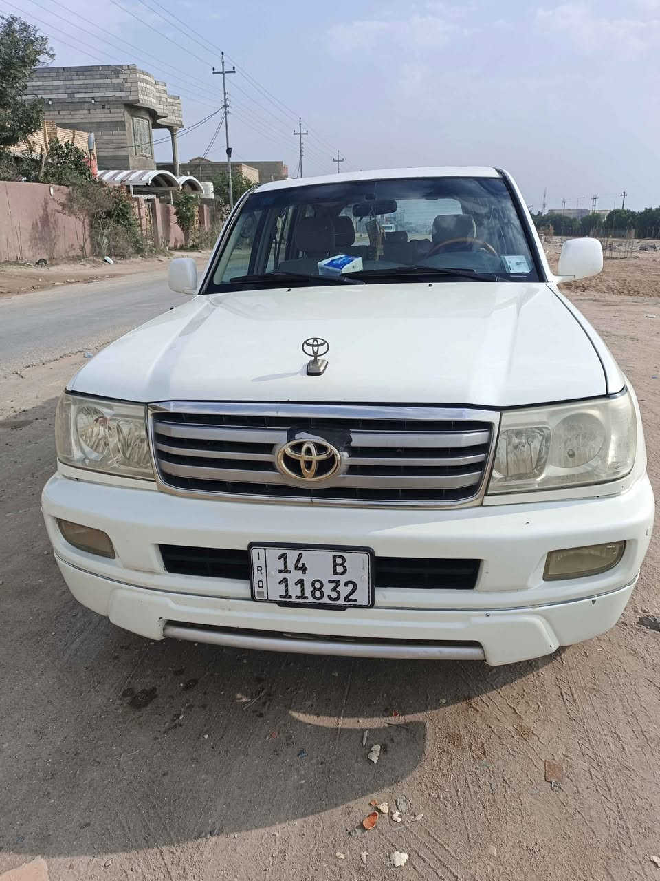 مونيكا 2007 أصل بأسمي محرك 6/4600 بيها قطع صبغ ابيع صبغ عام بيها تصليح بالتكمة الأمامية من الداخل وتصليح سكة القمارة بسبب الخياس السعر 125 اتصال أو واتساب *********** البصرة, العراق
